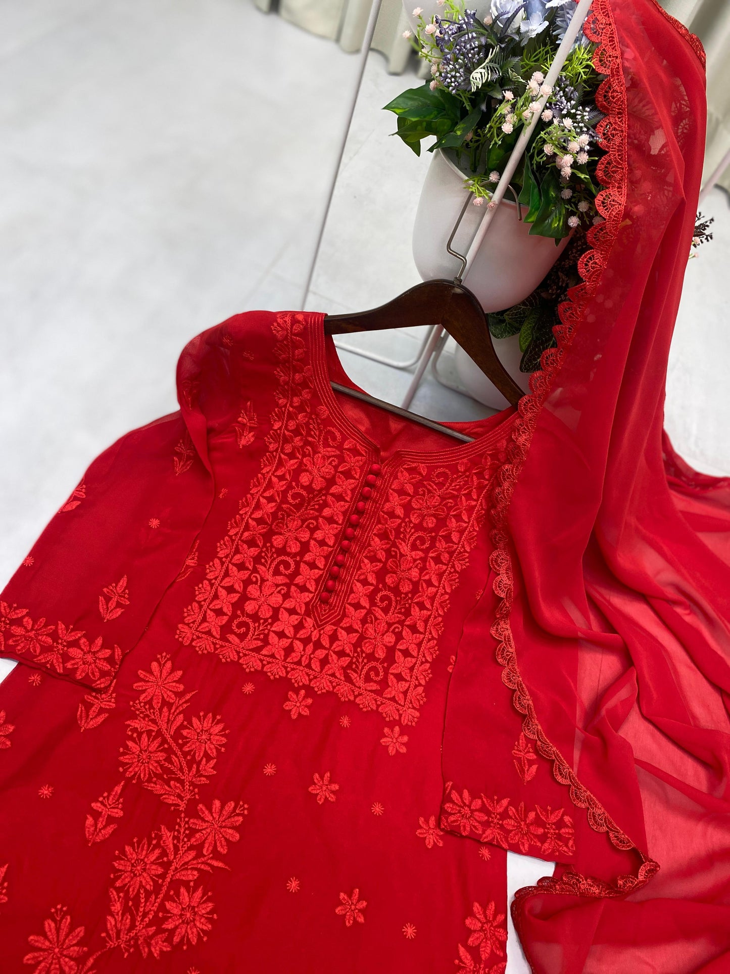 β¨ Exclusive Designer Georgette Embroidered Suit with Dupatta β¨