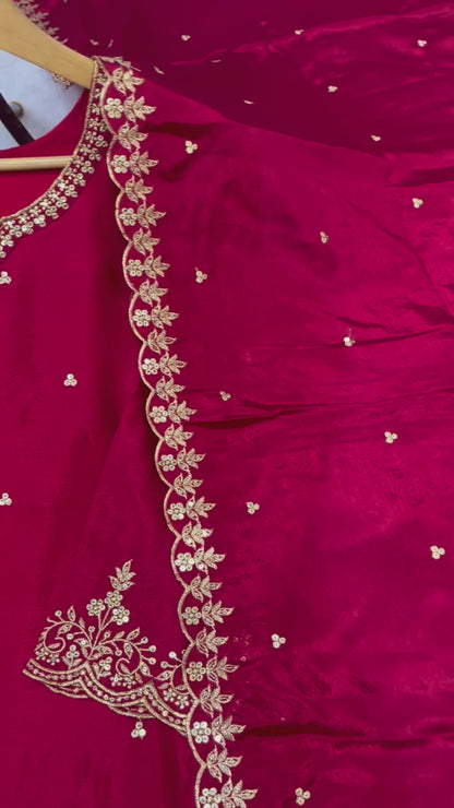 🌸✨ AC-7071 ✨🌸

💃 Festival Special Pure Chinon Silk Embroidered Sequence Top-Plazzo with Dupatta Set 💃