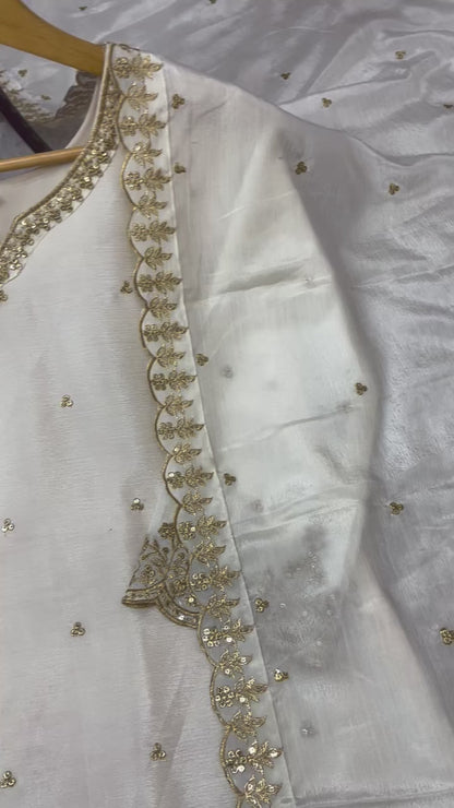 🌸✨ AC-7071 ✨🌸

💃 Festival Special Pure Chinon Silk Embroidered Sequence Top-Plazzo with Dupatta Set 💃