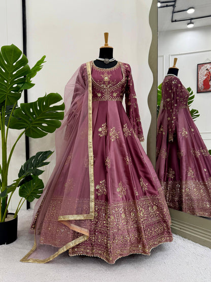 🌟💃 CODE -5917 🫴 Series Premium Anarkali Set – Elegance Redefined 💃🌟
