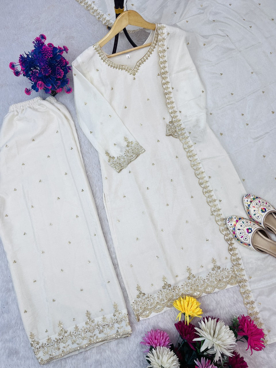 🌸✨ AC-7071 ✨🌸

💃 Festival Special Pure Chinon Silk Embroidered Sequence Top-Plazzo with Dupatta Set 💃