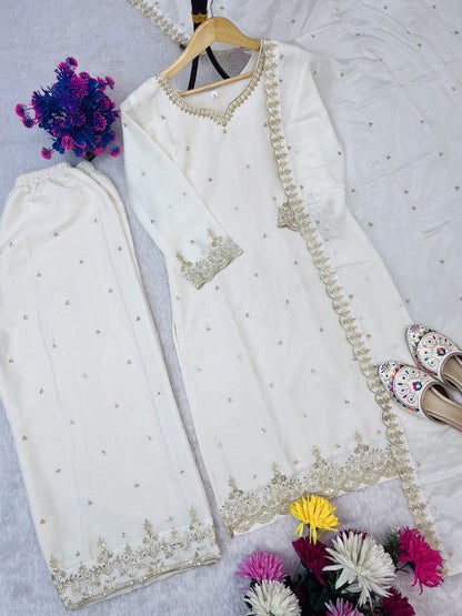 🌸✨ AC-7071 ✨🌸

💃 Festival Special Pure Chinon Silk Embroidered Sequence Top-Plazzo with Dupatta Set 💃