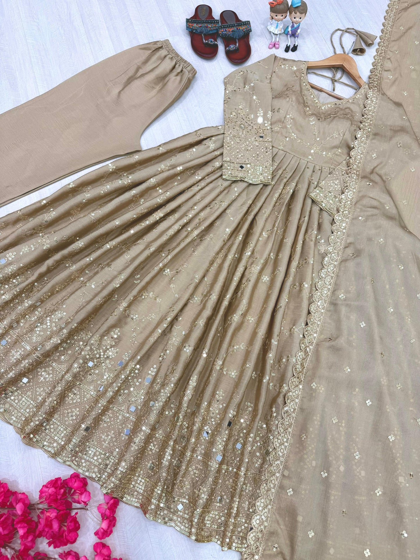 👗PD-1097 Premium Designer Anarkali Gown Set (With Dupatta & Bottom)