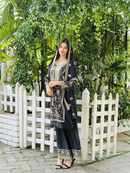 ✨AC7048-DESIGNER WEAR SEQUENCE EMBROIDERY ON STAR FOX GEORGETTE FABRIC TOP AND PLAZZO WITH DUPATTA🛍️