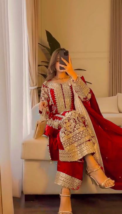 ✨ SR-1654 – Luxury Faux Georgette Embroidered Set ✨